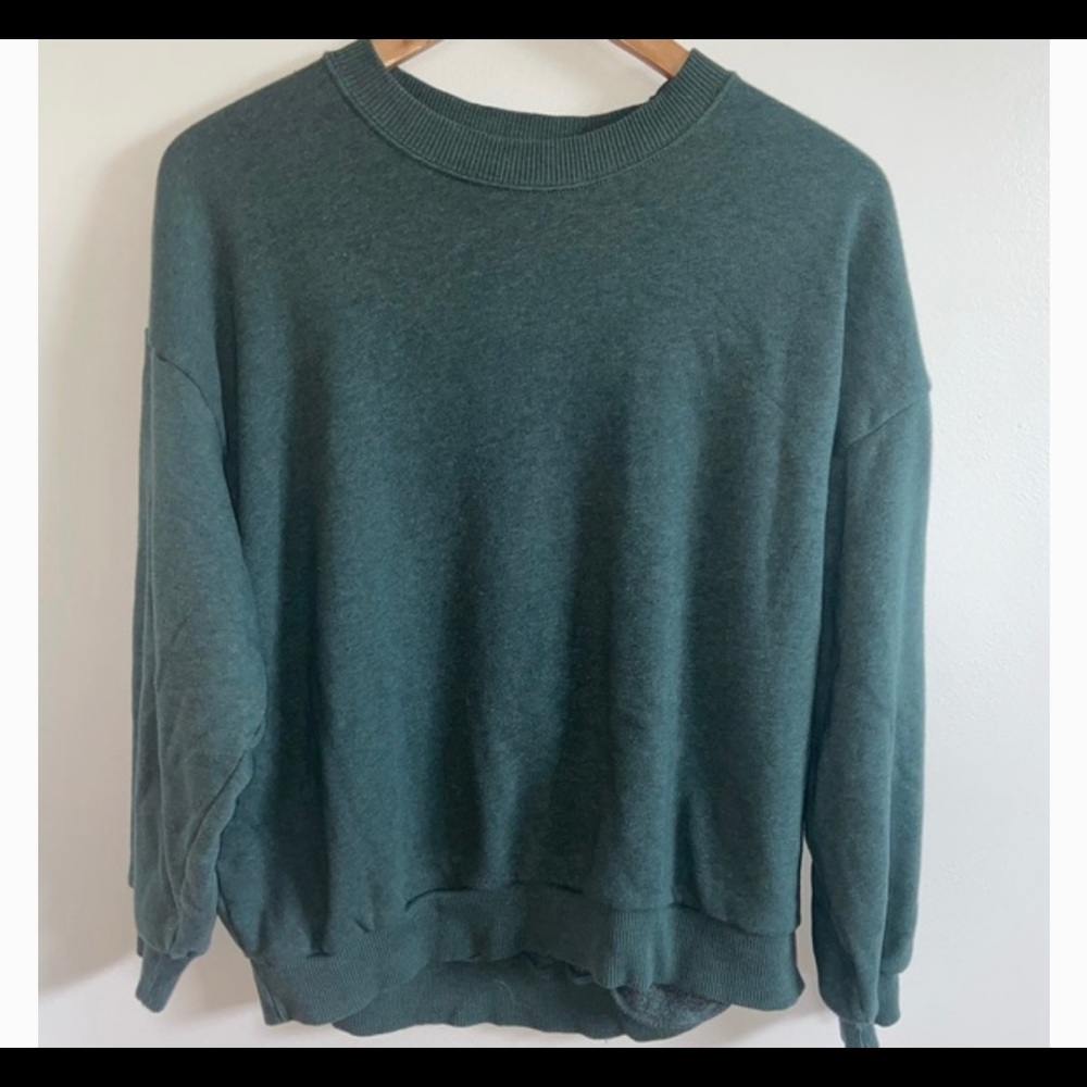 American eagle “ahh-mazingly soft” sweatshirt